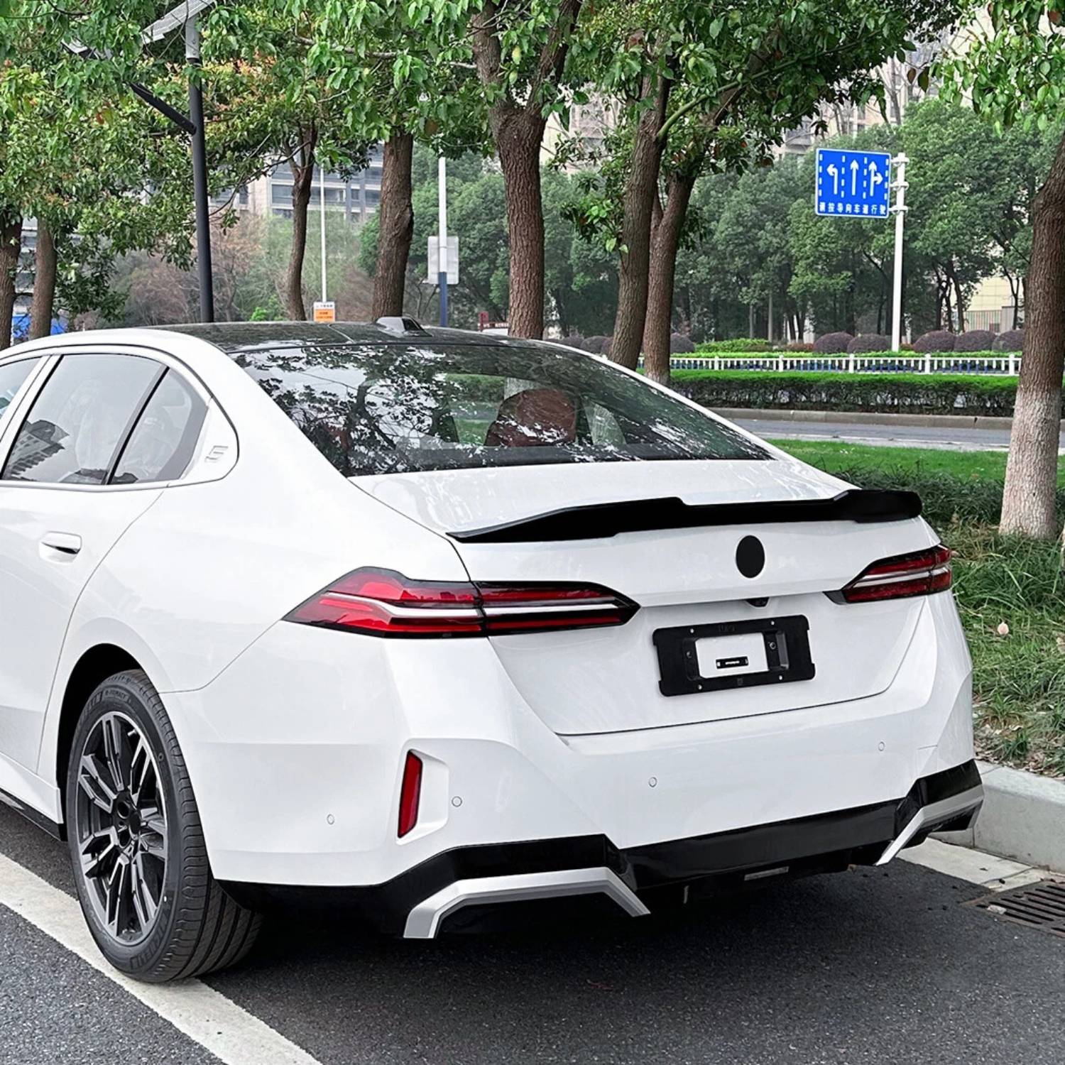BMW 5 Series G60 G61 / M5 G90 G99 Gloss Black Ducktail PSM Style Rear Spoiler (2024+)